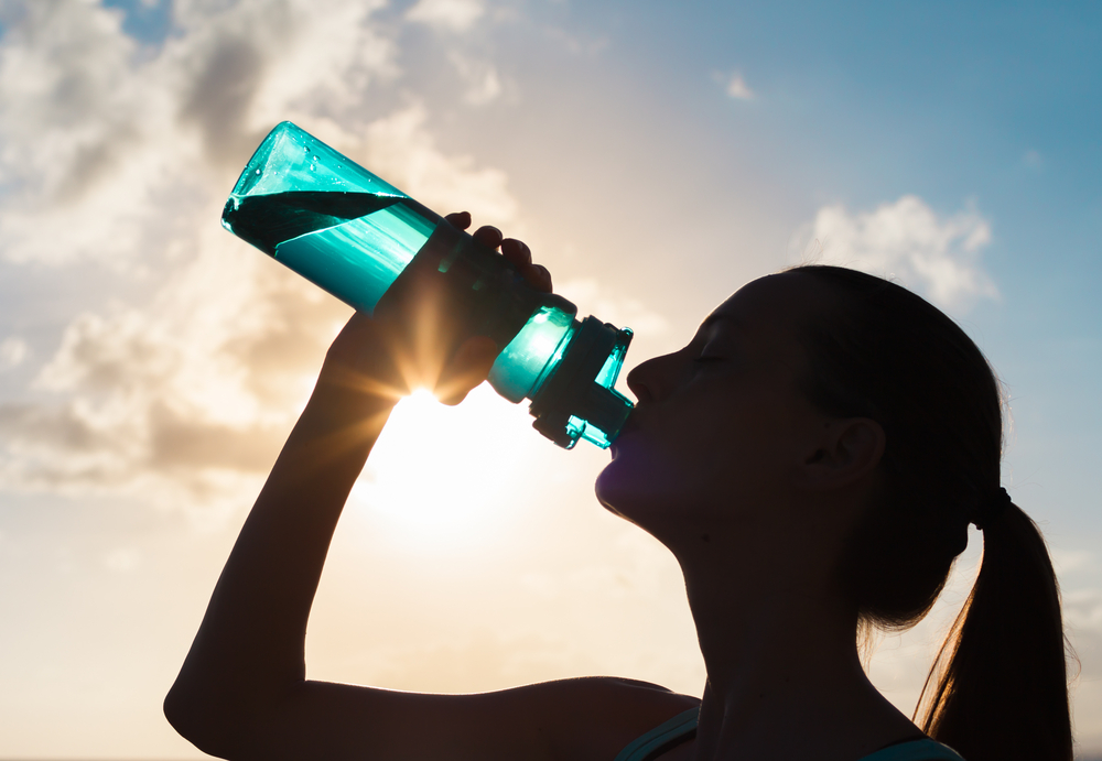 Los adultos más hidratados ralentizan el envejecimiento y tienen mejor salud