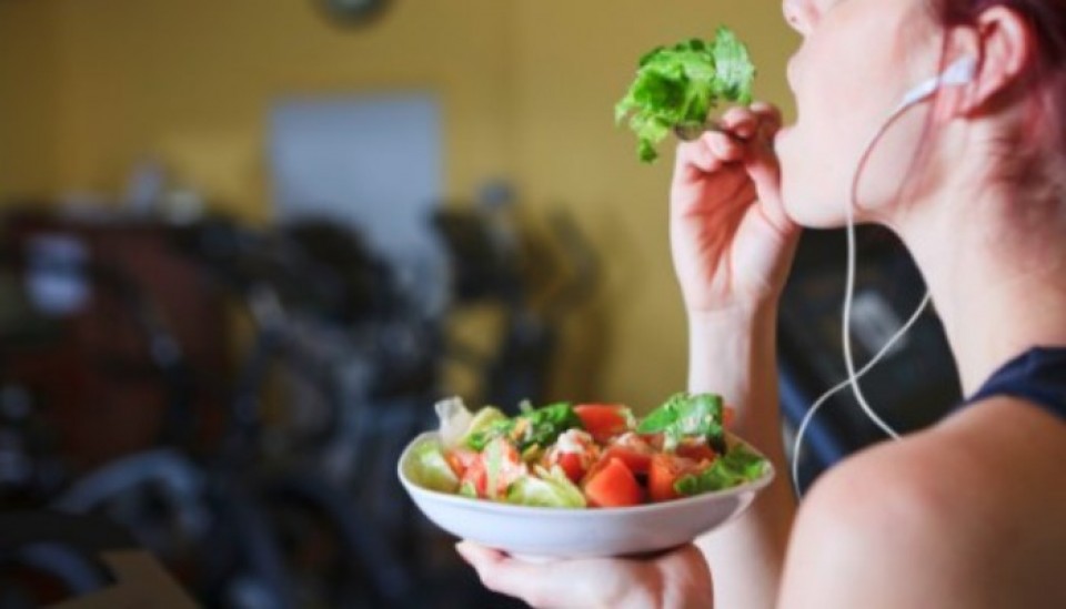¿Por qué comer apurado es perjudicial para tu salud?