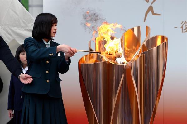 Tokio marca 100 días hasta el relevo de la antorcha olímpica con iluminación