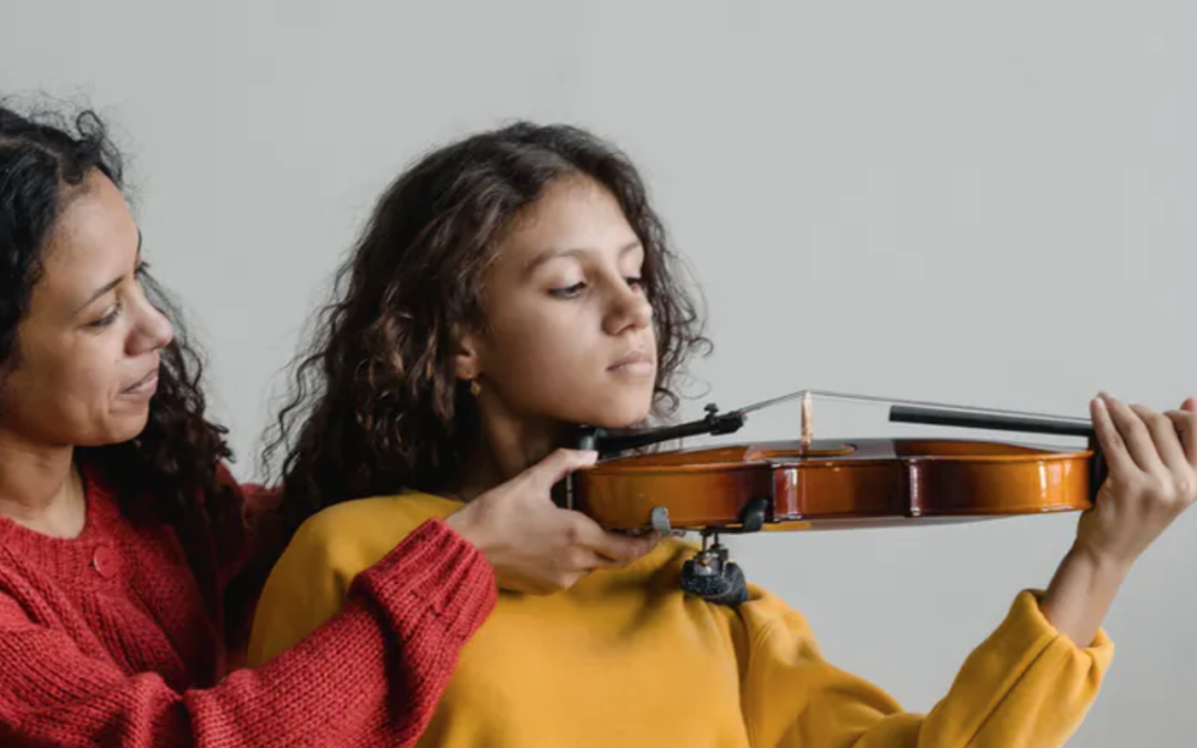 ¿Cuáles son los beneficios cerebrales de tocar un instrumento?