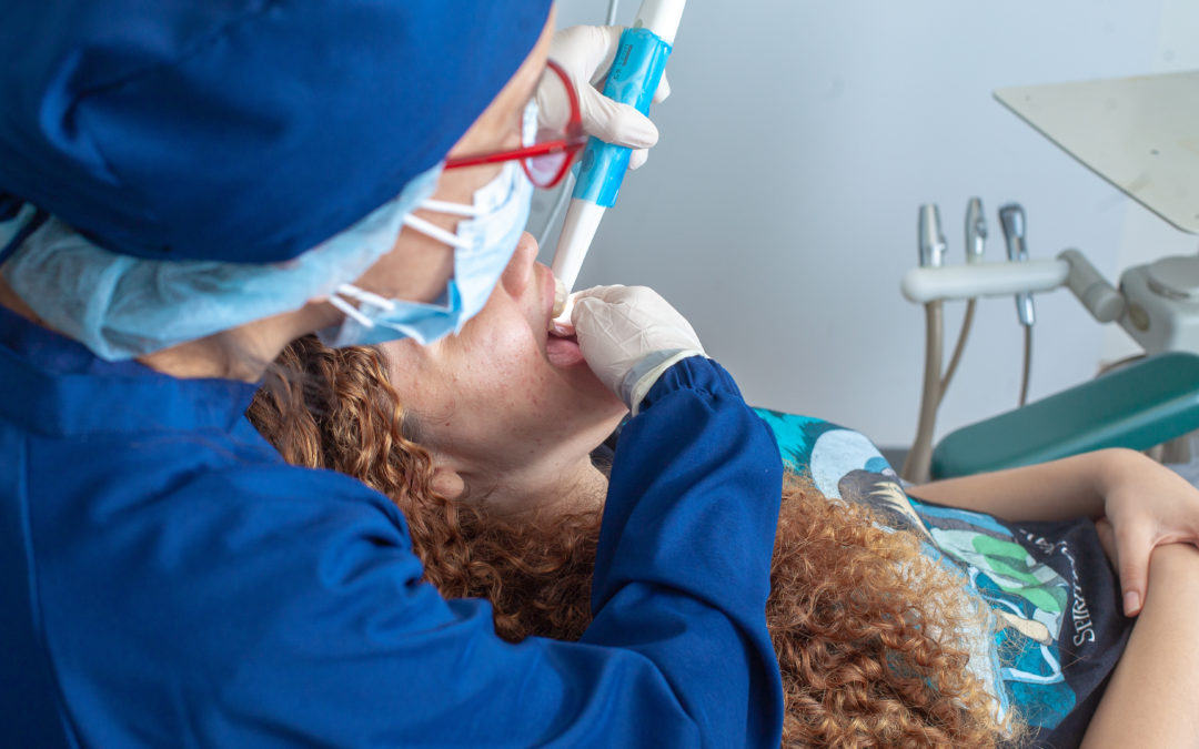 ¿Cuál es la importancia de la realización del tamizaje para la detección temprana de cáncer oral?