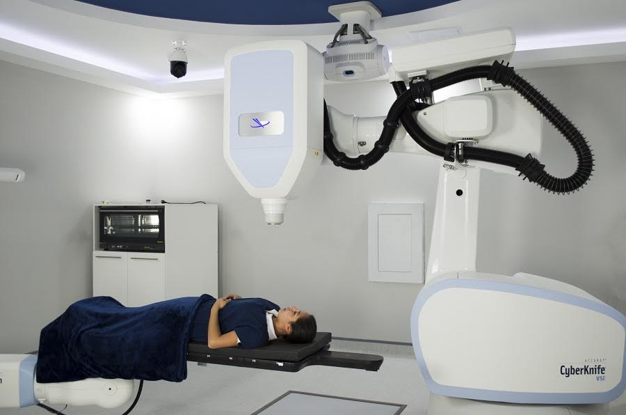 Costa Rica: Pacientes de cáncer recibirán tratamientos de radiocirugía robótica gracias a adjudicación a Centro de Radiocirugía Robótica