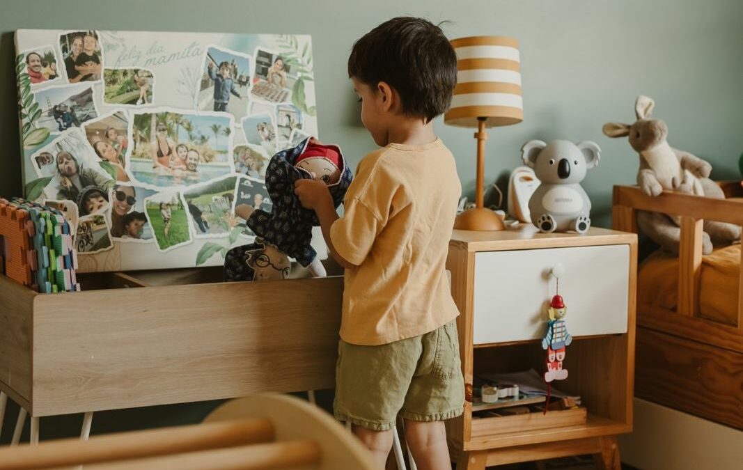 Incertidumbre, diagnósticos tardíos y falta de tratamiento:la realidad de quienes padecen la enfermedad de Batten en Costa Rica